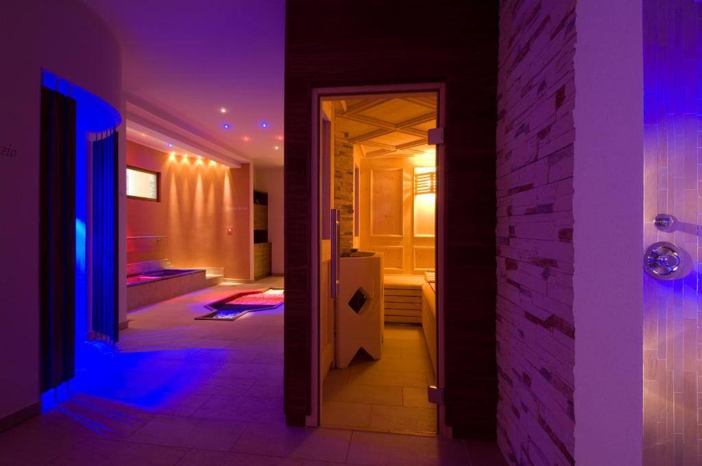 Dolce Avita Hotel Spa & Resort Andalo Bagian luar foto