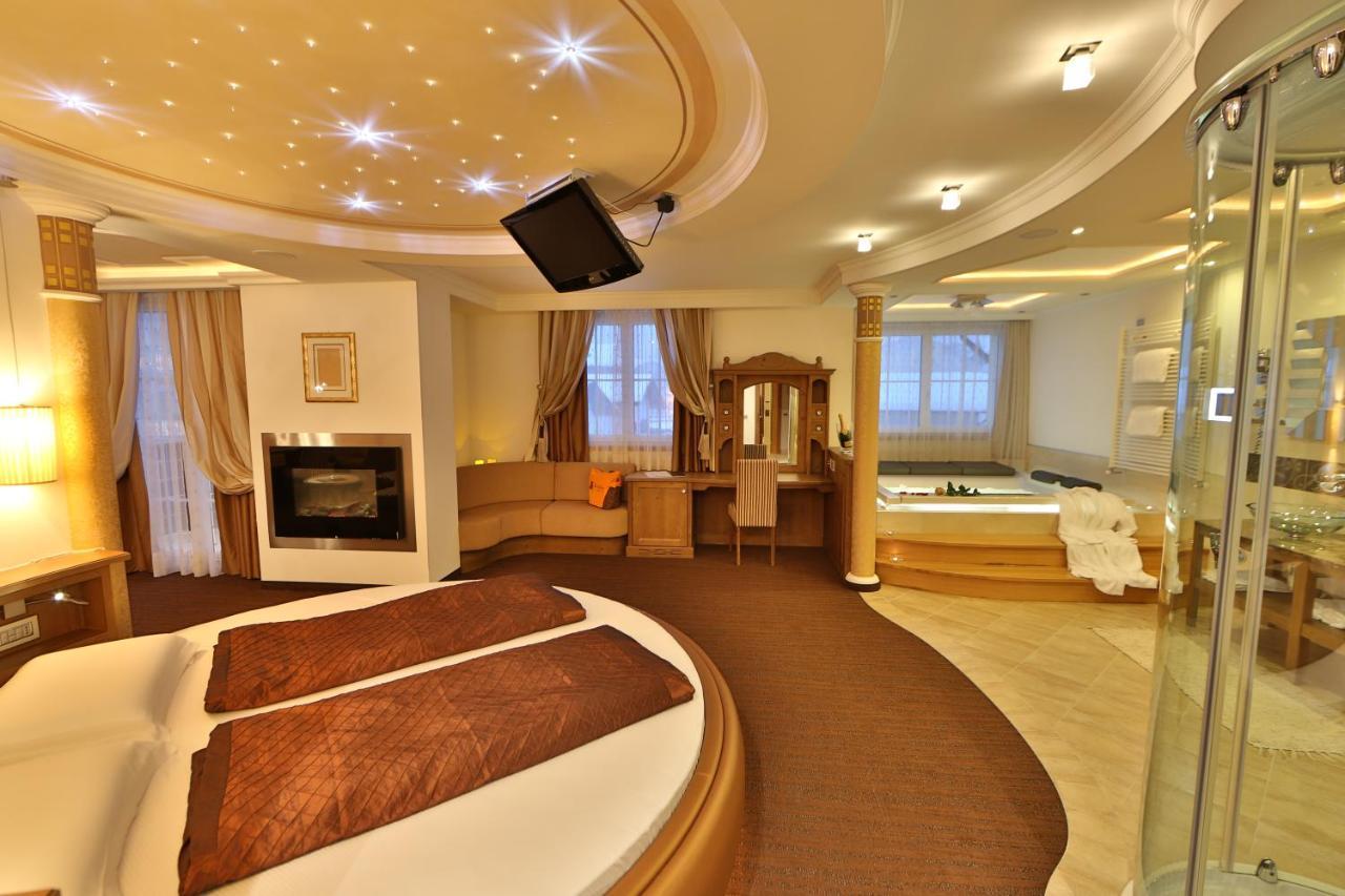 Dolce Avita Hotel Spa & Resort Andalo Bagian luar foto